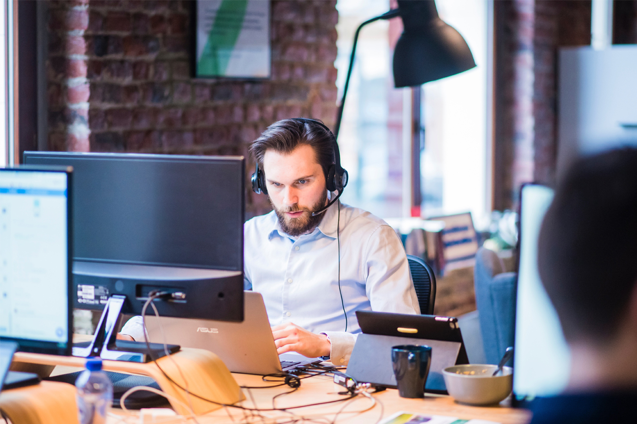 Using Pronto RAD to generate applications within Pronto Xi with a minimum of time and effort.